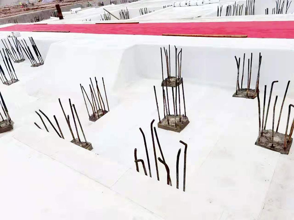 基础做非沥青基高分子自粘胶膜防水卷材