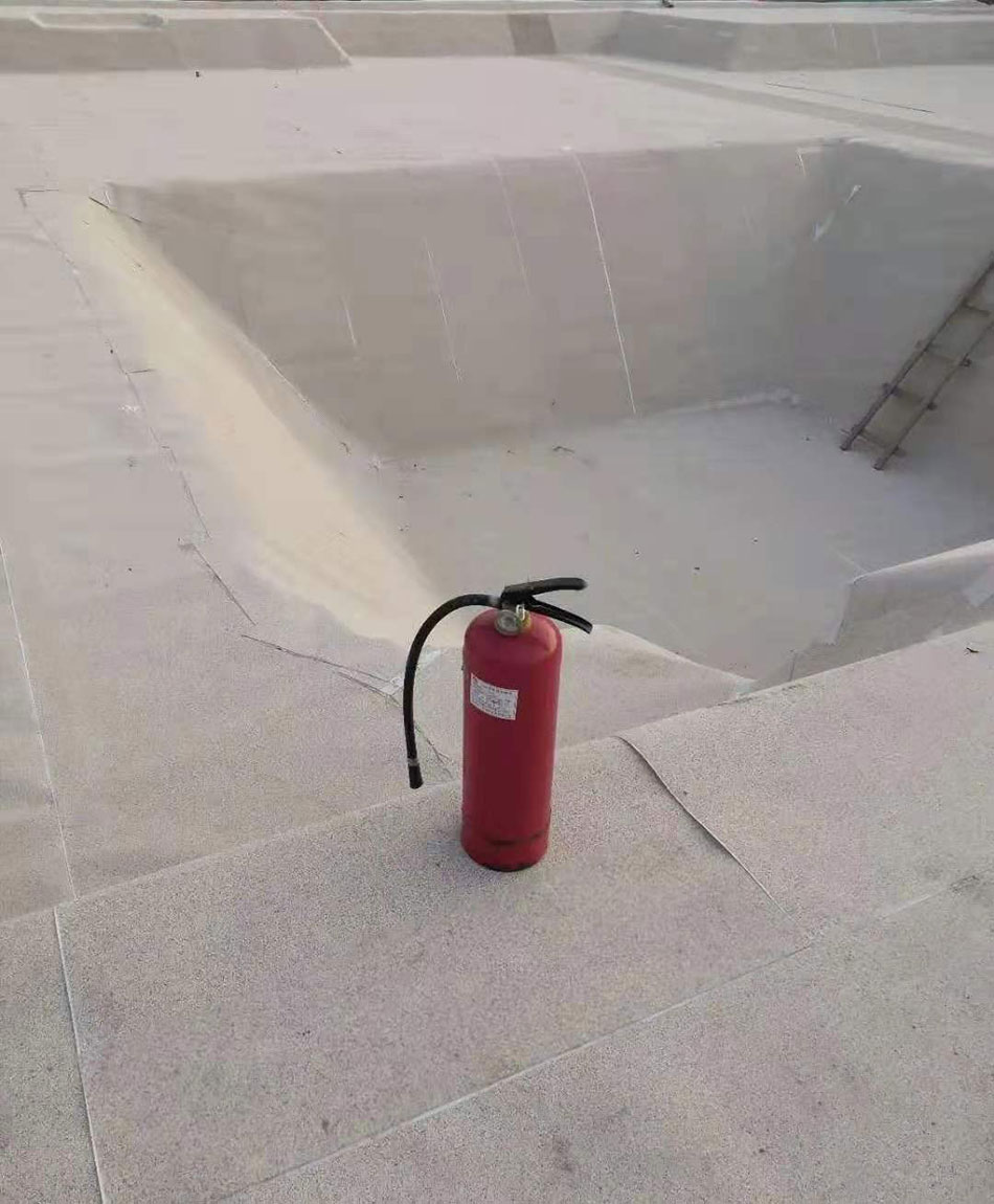 基础做非沥青基高分子自粘胶膜防水卷材