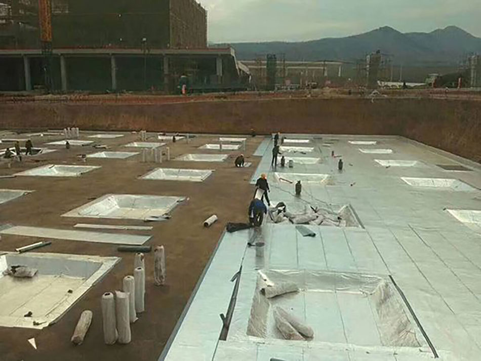 基础做非沥青基高分子自粘胶膜防水卷材